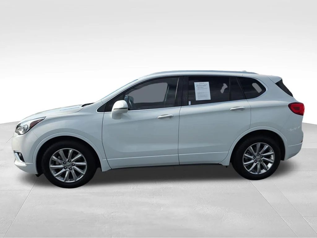 Used 2019 White Buick Essence image 8