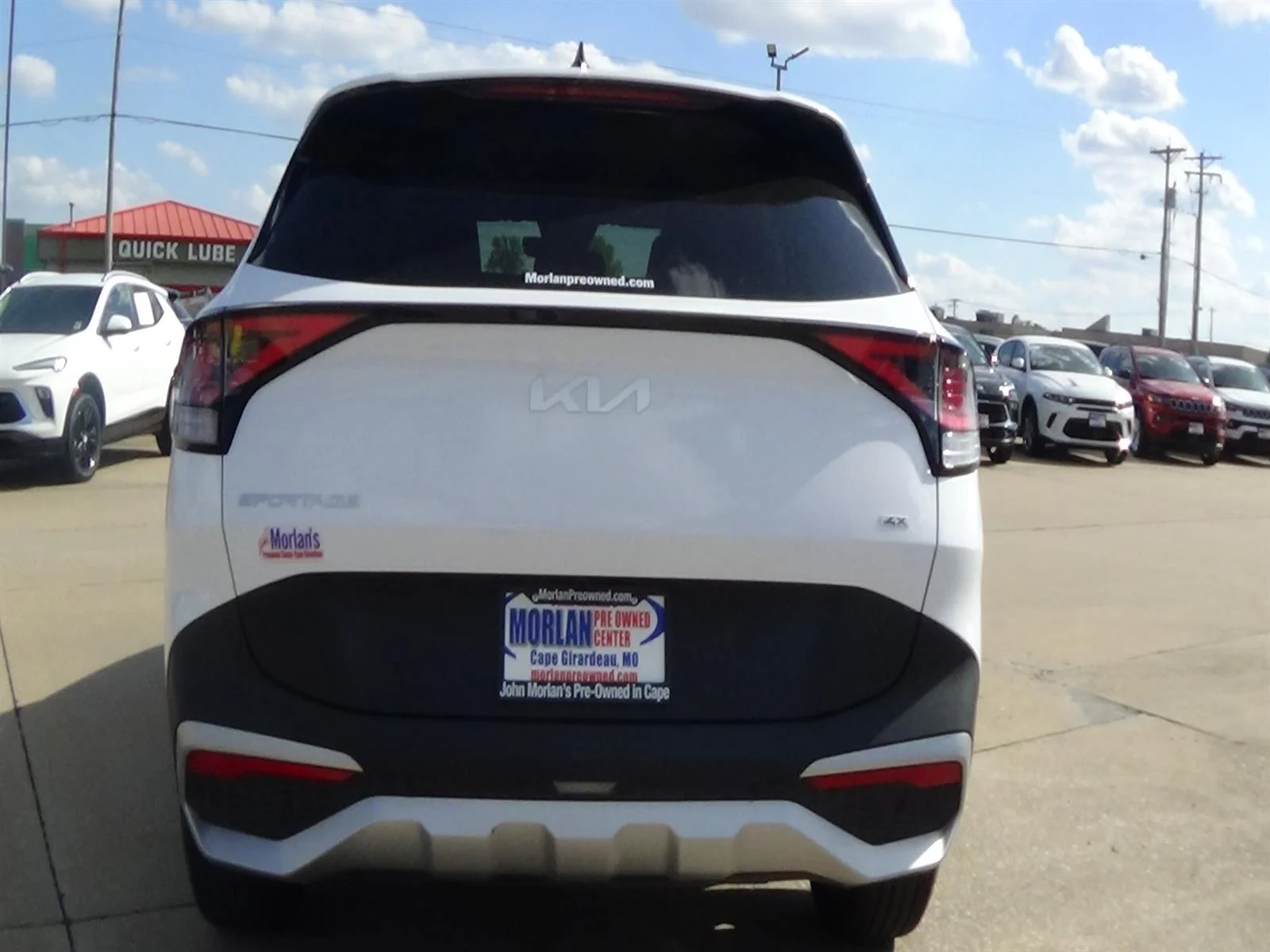 Used 2025 Glacial White Pearl (gwp) Kia LX image 7