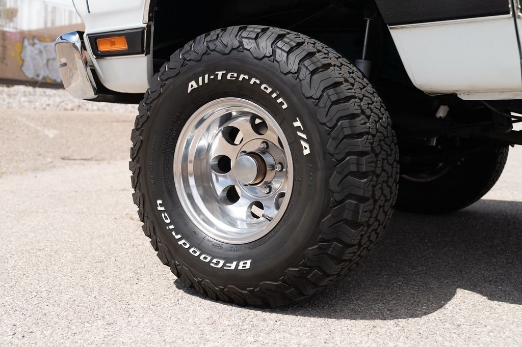 Used 1988  Dodge 100 image 51