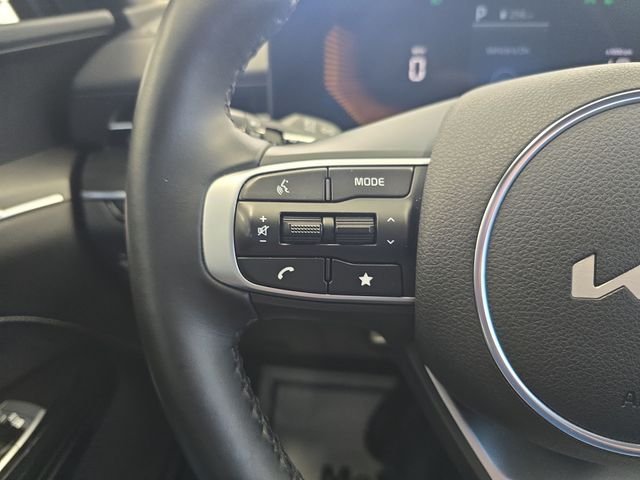 Used 2025 Gray Kia GT-Line image 19