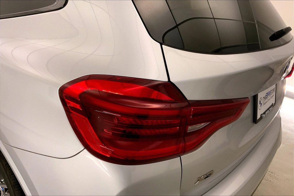 Used 2018 Glacier Silver Metallic BMW M40i image 28
