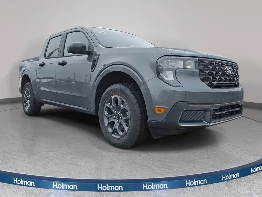 New 2026 Carbonized Gray Metallic Ford XLT image 2