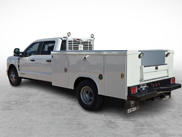 2025 Ford F-350 Super Duty Chassis Cab XL - Photo 32