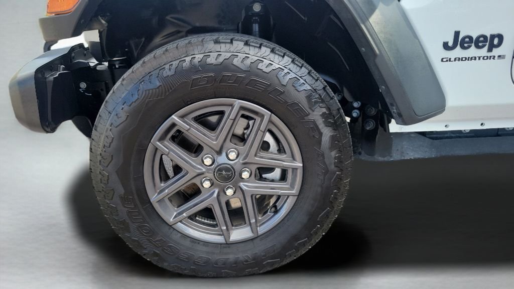 Used 2026 White Jeep Sport S image 26