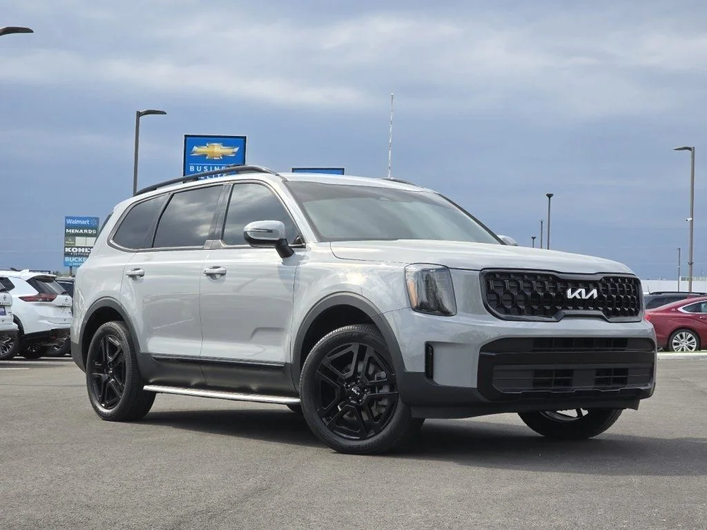 Used 2024 Gray Kia EX X-Line image 2