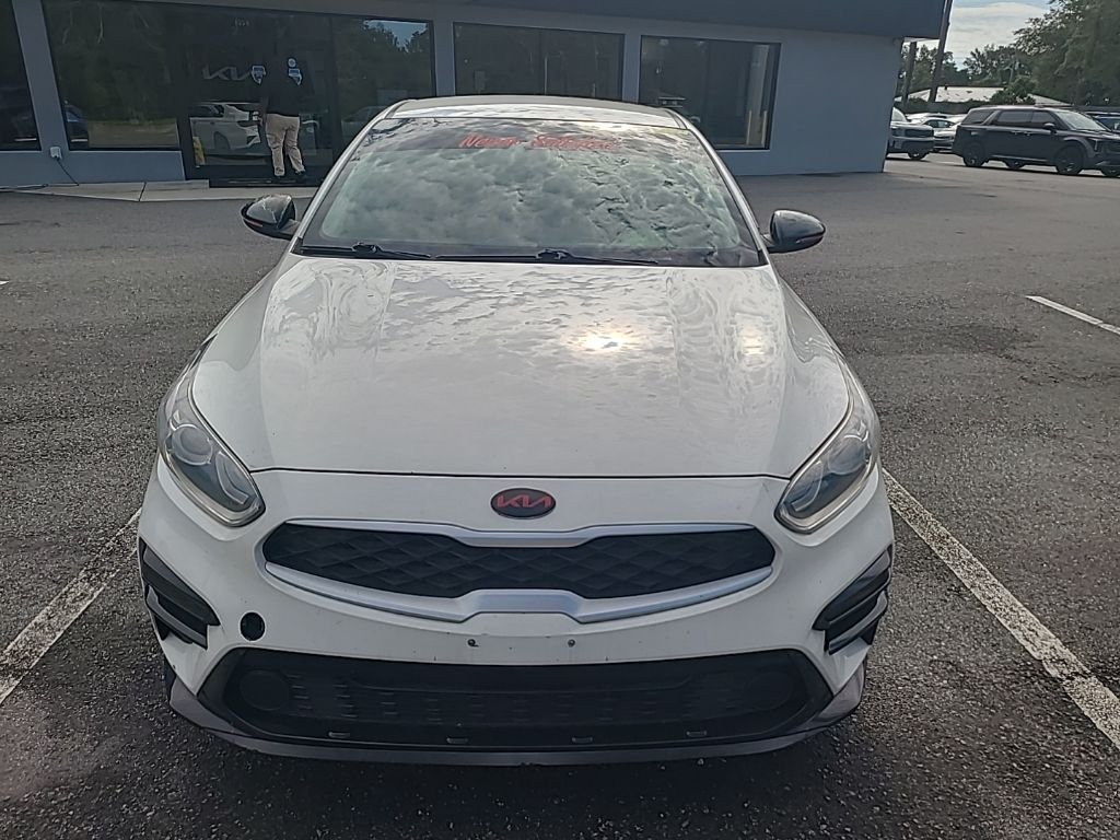 Used 2019 White Kia LXS image 2