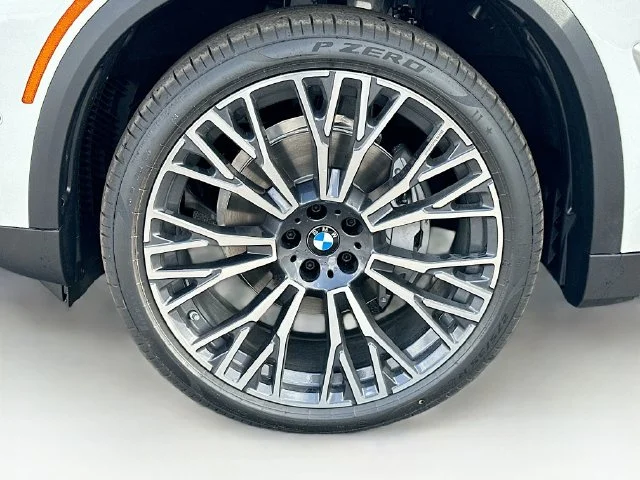 Used 2026 White BMW sDrive40i image 26