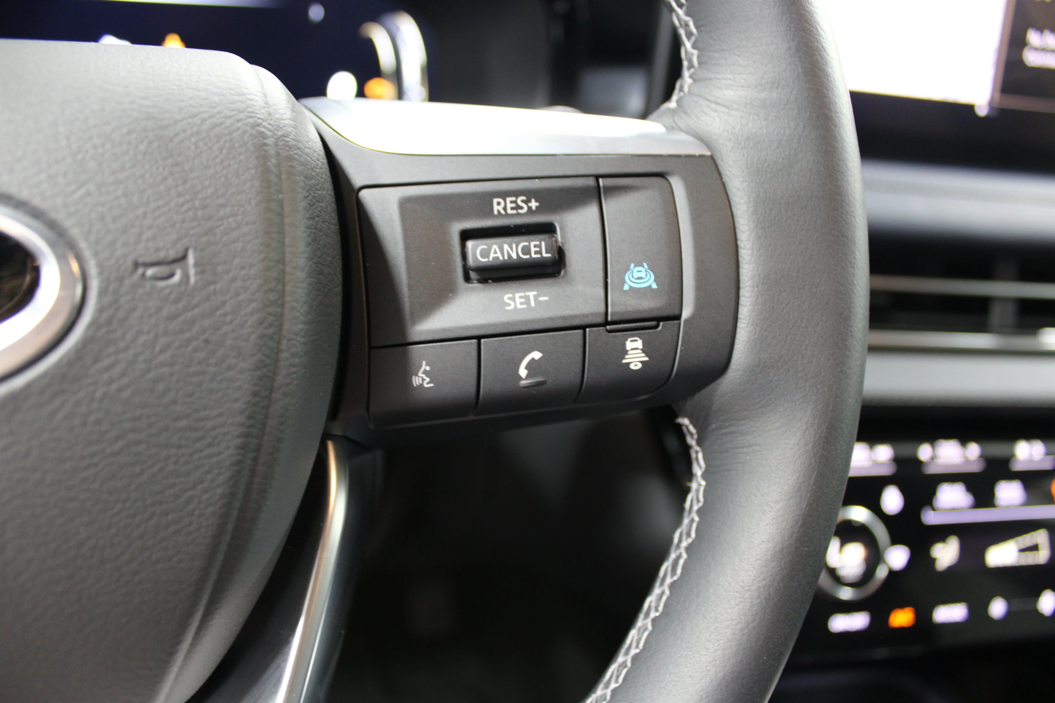 2026 INFINITI QX60 Sport - Photo 11