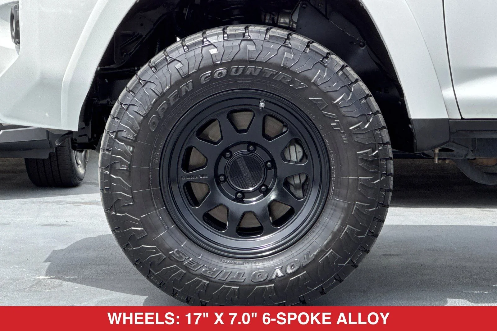 Used 2017 White Toyota SR5 image 27
