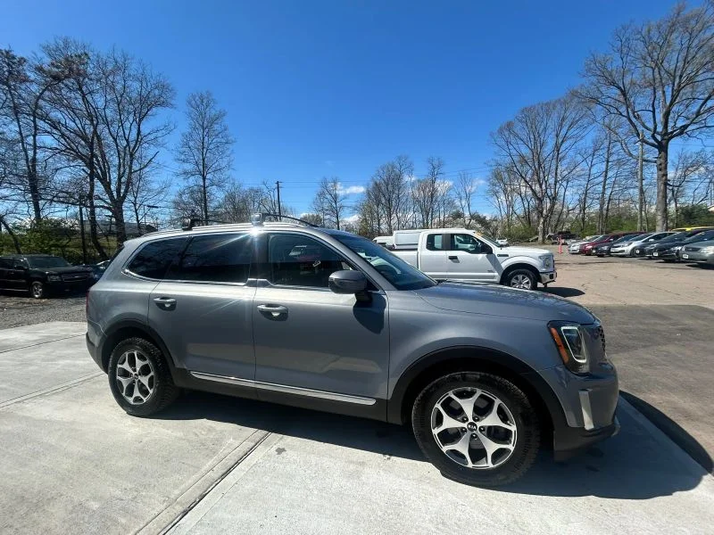 Used 2020 Blue Kia EX Sport Utility 4D image 16