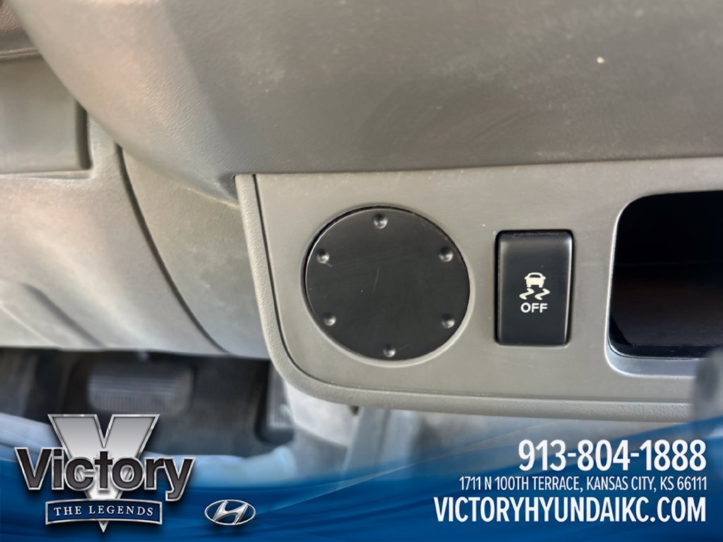 Used 2019 Blue Nissan SV image 28