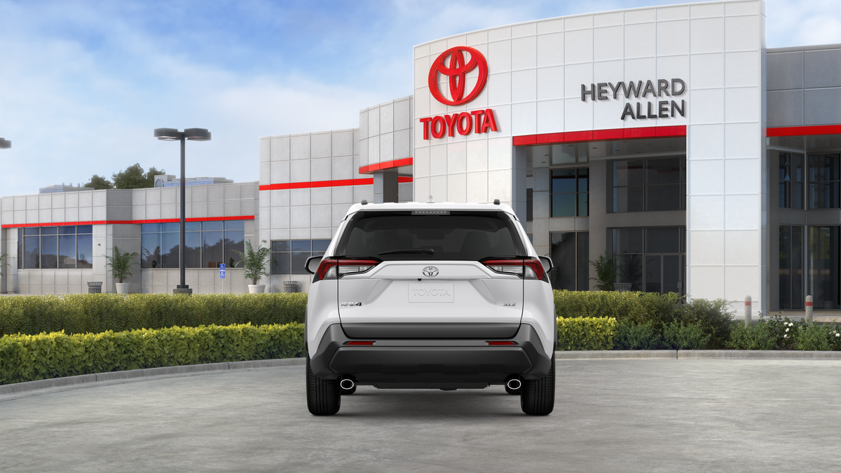 New 2025 Ice Cap Toyota XLE image 30