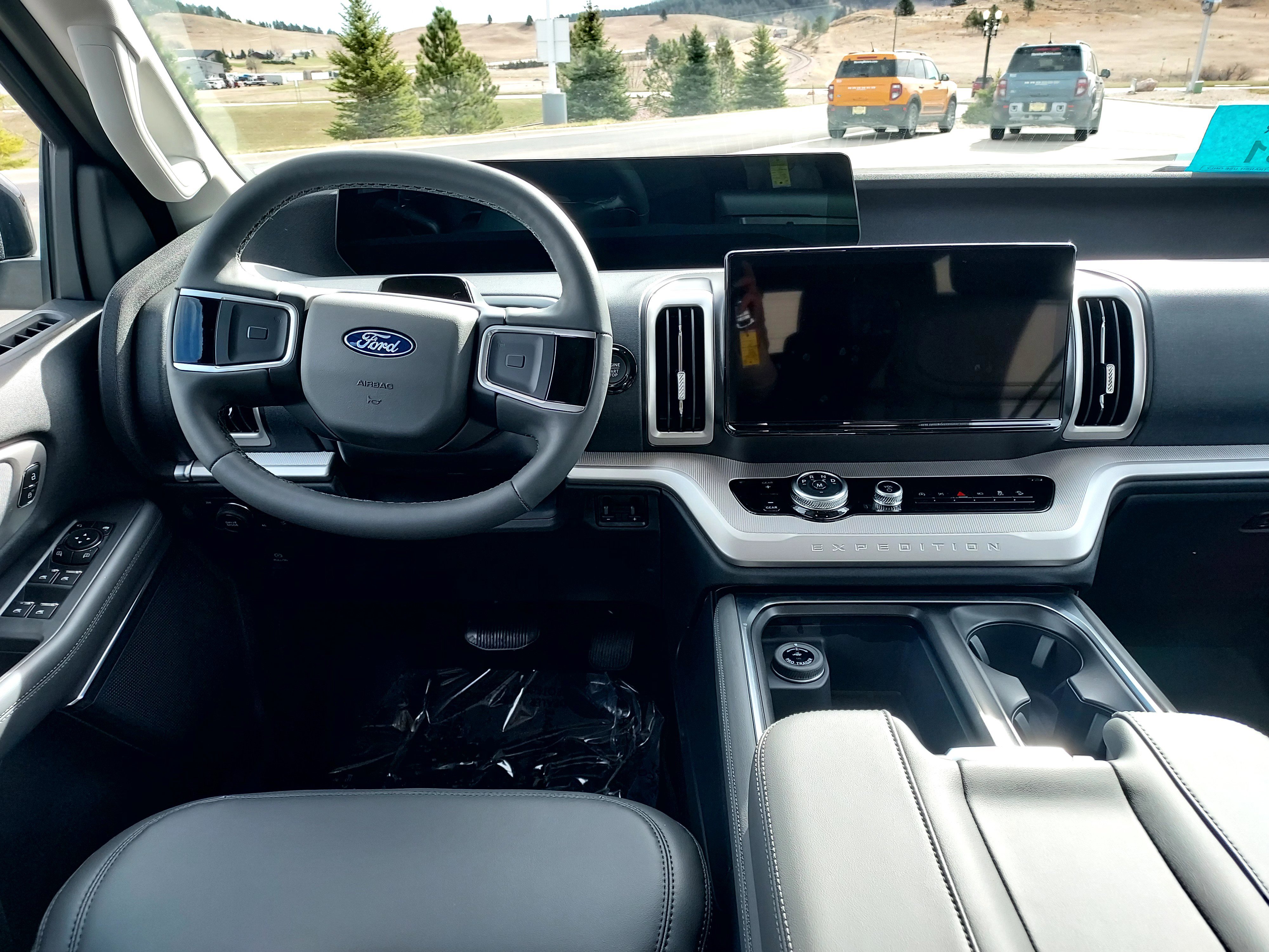 New 2026 Star White Metallic Tri-Coat Ford Active image 30