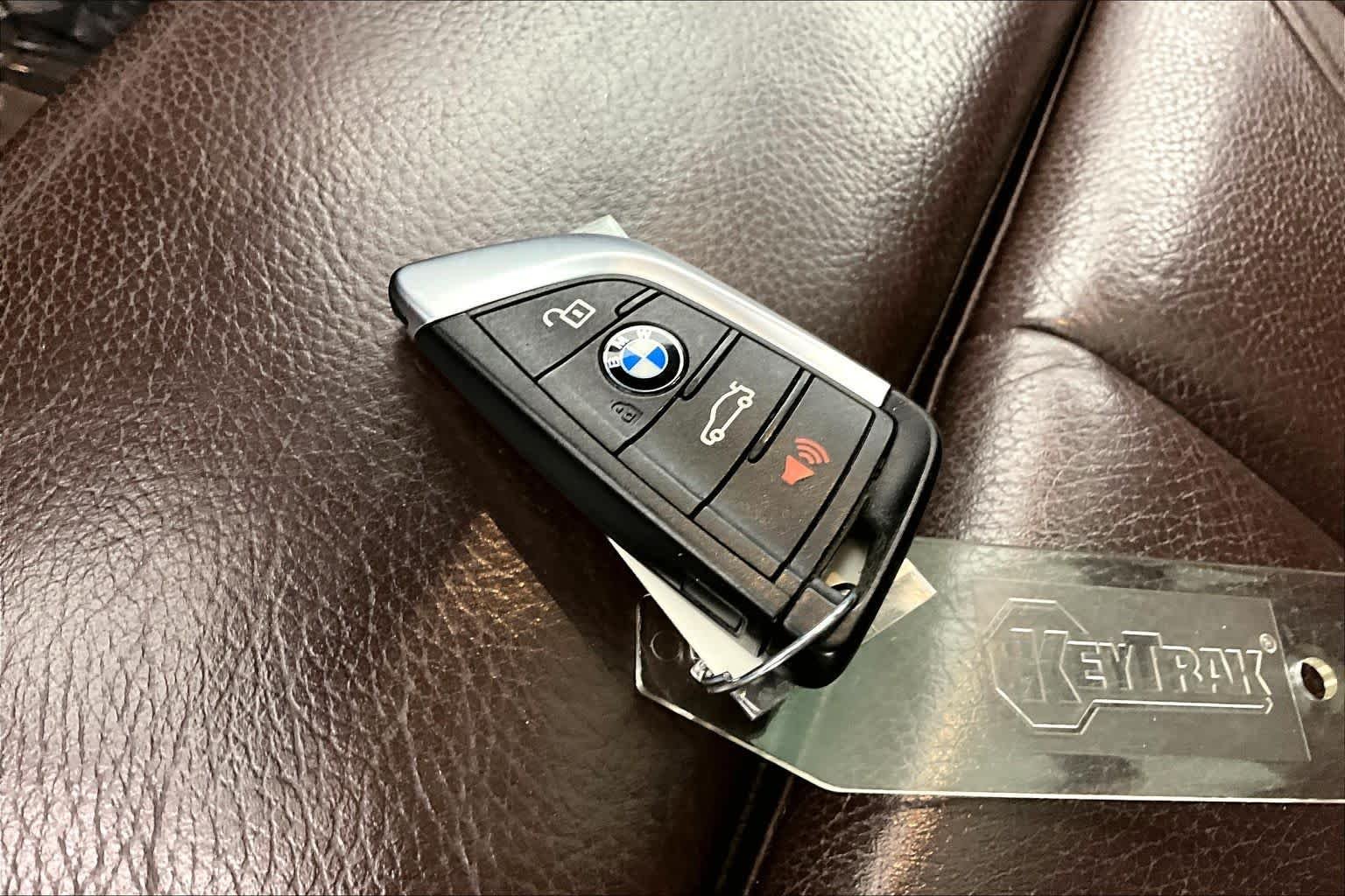 Used 2018 Alpine White BMW xDrive28i image 20
