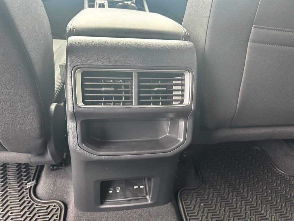 New 2026 White/off-white Volkswagen 2.0T SE w/Technology image 51