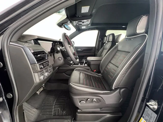 2025 GMC Yukon AT4 Ultimate - Photo 11