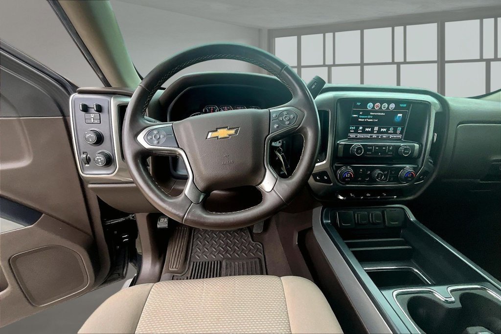 Used 2018 Black Chevrolet LT image 5