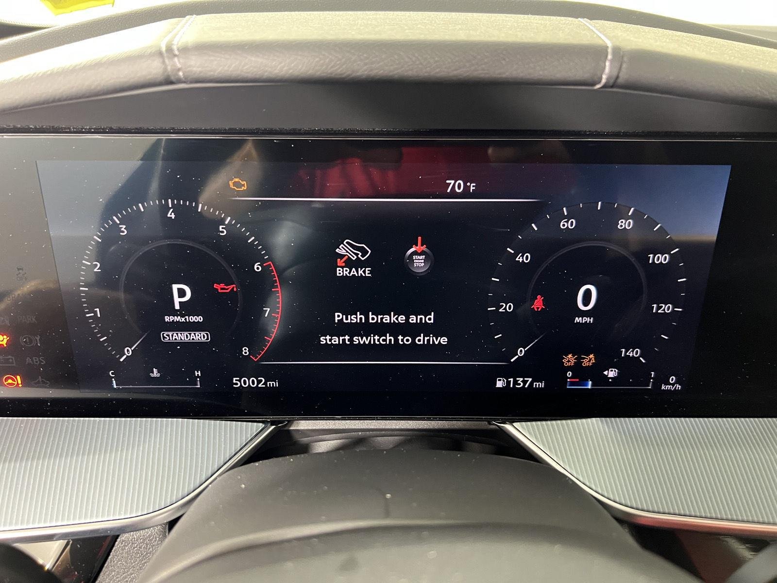 Certified Used 2025 Gun Metallic Nissan SL image 18