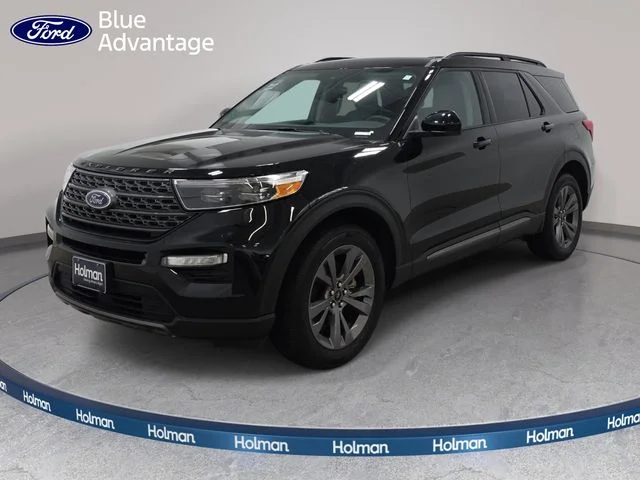 2023 Ford Explorer XLT 4WD's photo