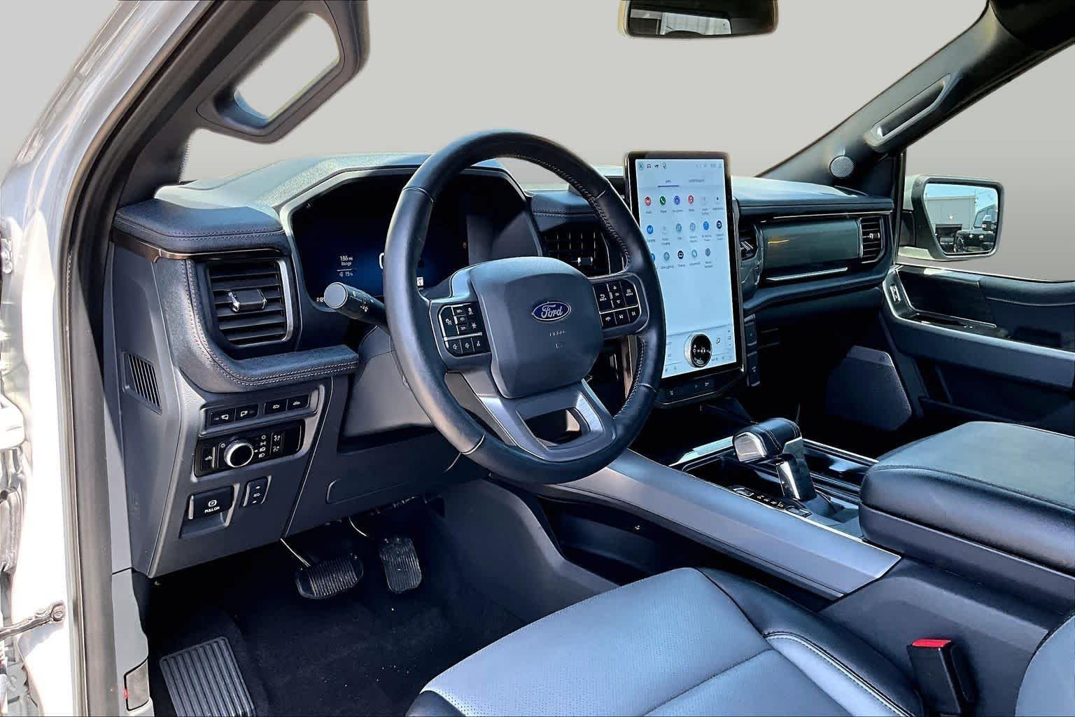 Used 2024 Avalanche Ford LARIAT image 20