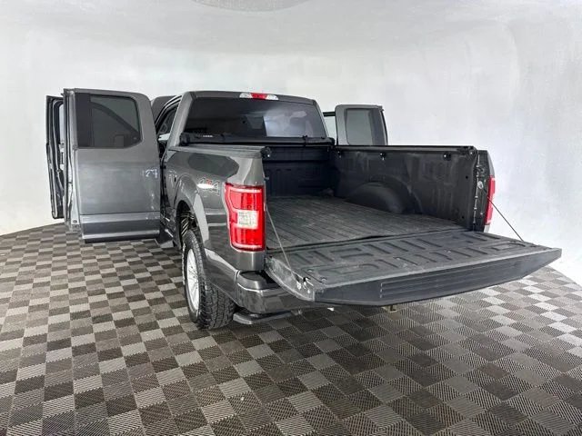 Used 2018 Gray Ford XLT image 19