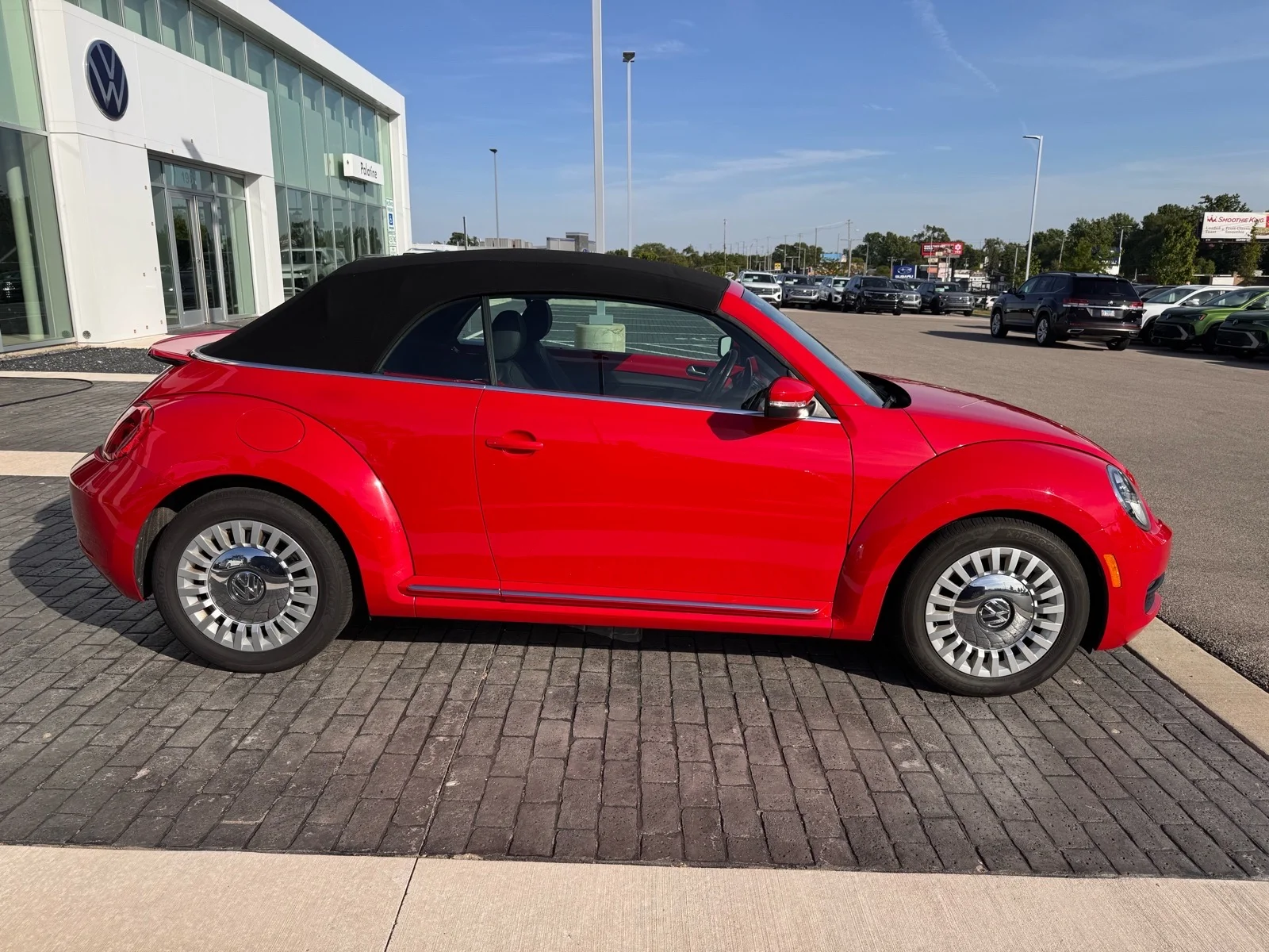 Used 2016 Tornado Red (g2sl) Volkswagen 2DR AUTO 1.8T S image 8