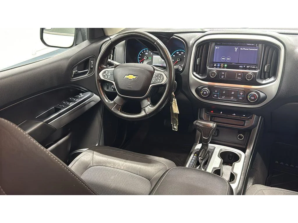 Used 2020 Summit White Chevrolet LT image 35