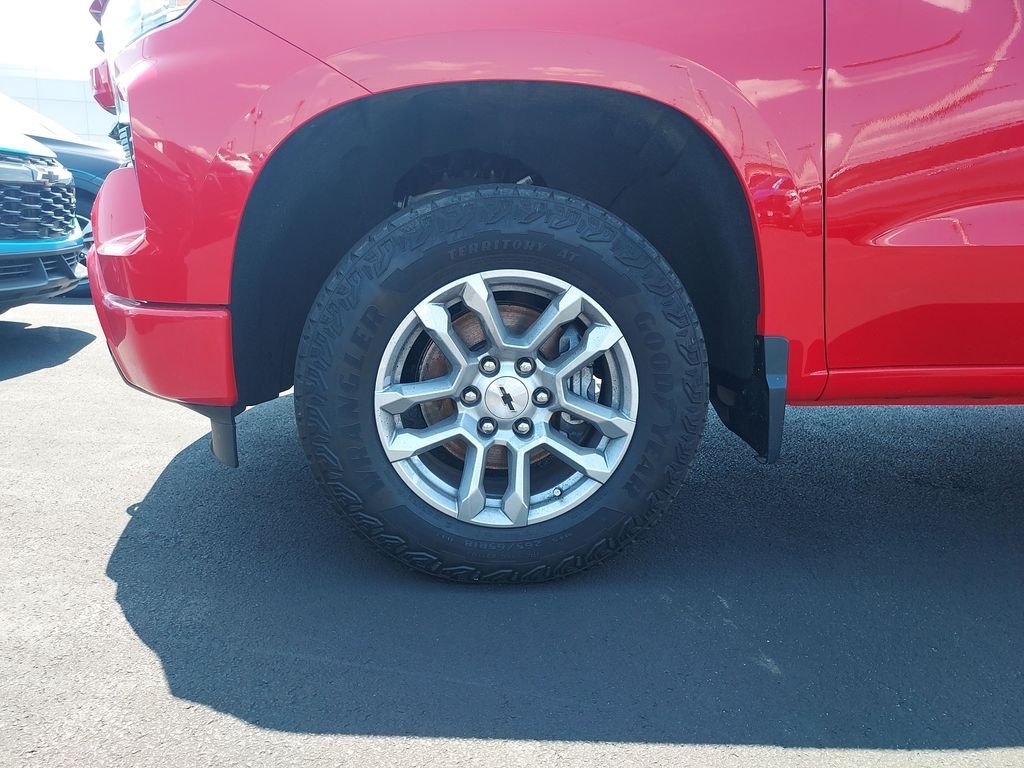 Used 2022 Red Chevrolet RST image 10