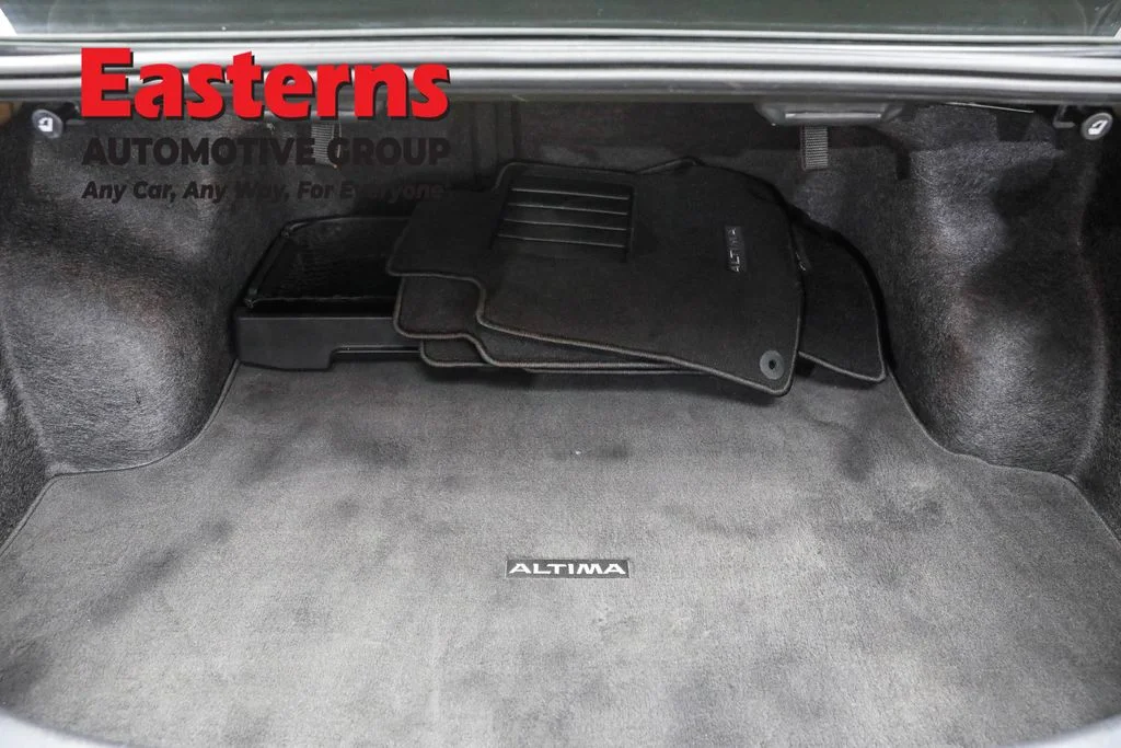 Used 2024 Black Nissan 2.5 SL image 9