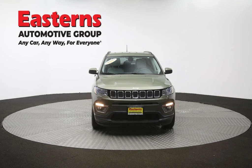 Used 2021 Green Jeep Latitude image 53