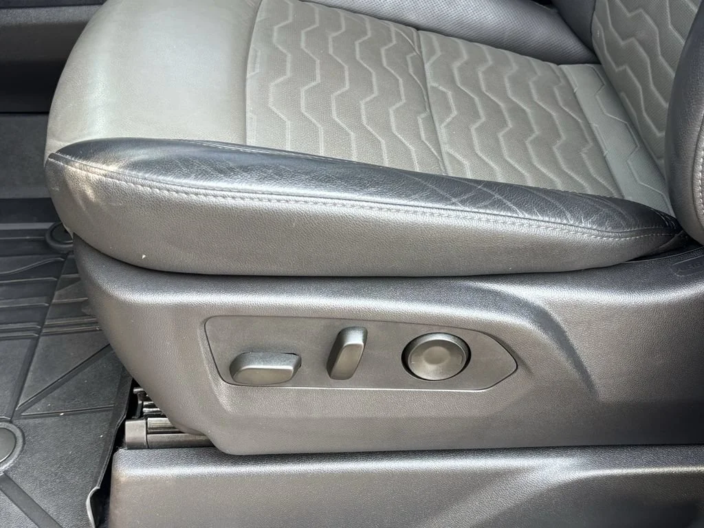 Used 2025 Black Chevrolet ZR2 image 18