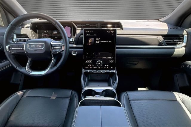 Used 2025 White GMC Elevation image 7
