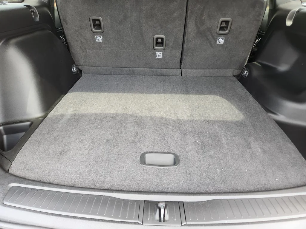 New 2026 Baltic Gray Metallic Clearcoat Jeep Laredo image 22