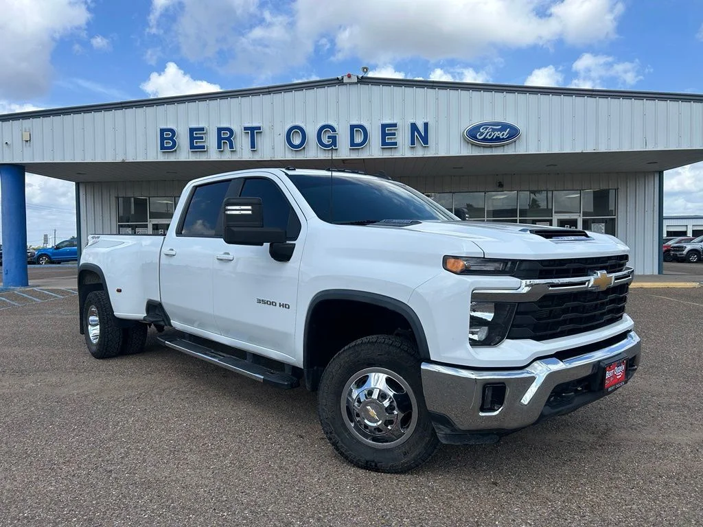 Used 2024 White Chevrolet LT image 1
