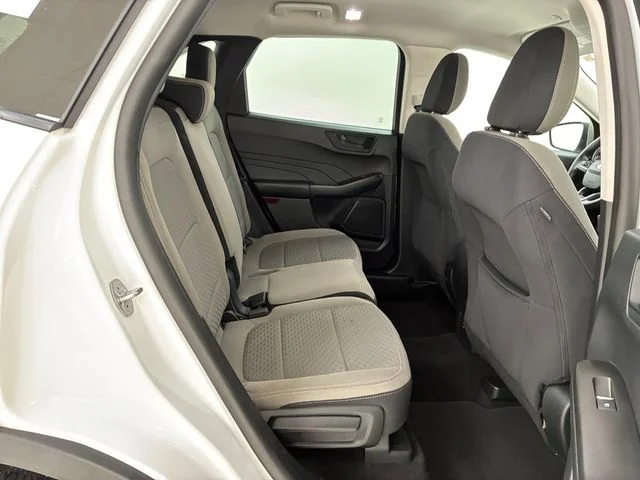 Used 2022 White Ford SE image 16