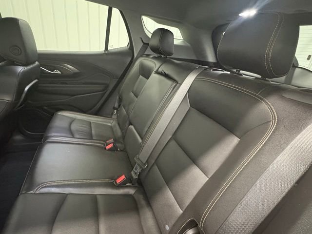Used 2021 White GMC SLT image 11