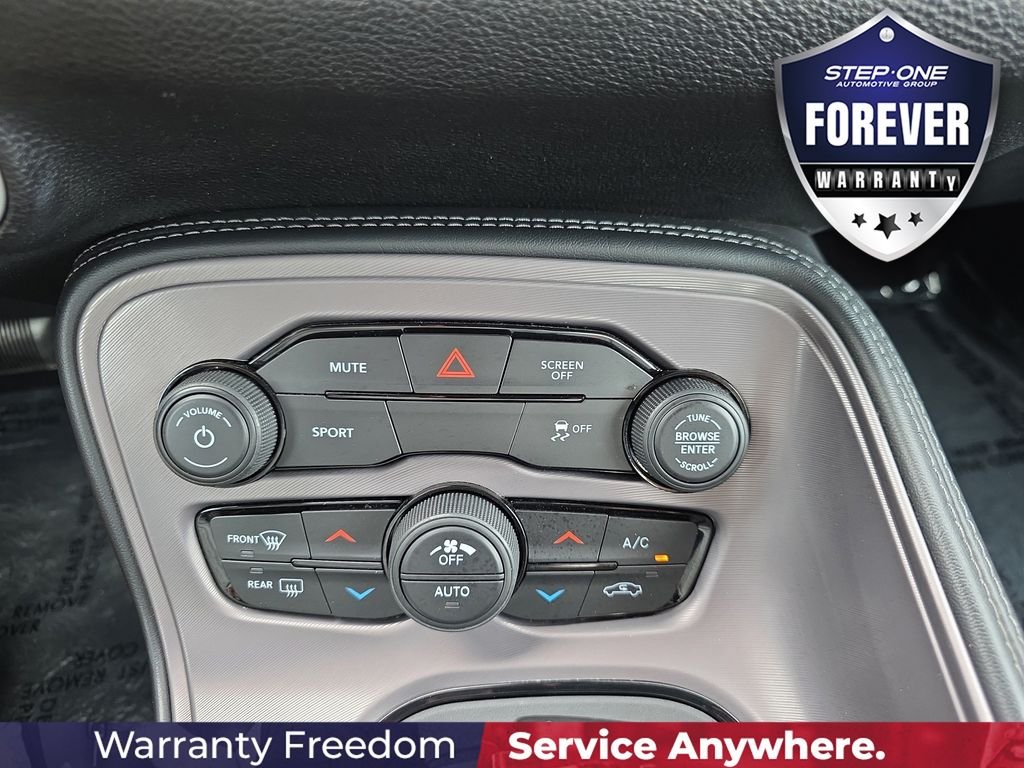 Used 2023 Gray Dodge SXT image 25