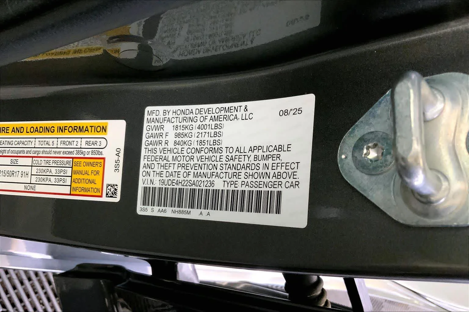 Certified Used 2025 Liquid Carbon Metallic Acura BASE image 34