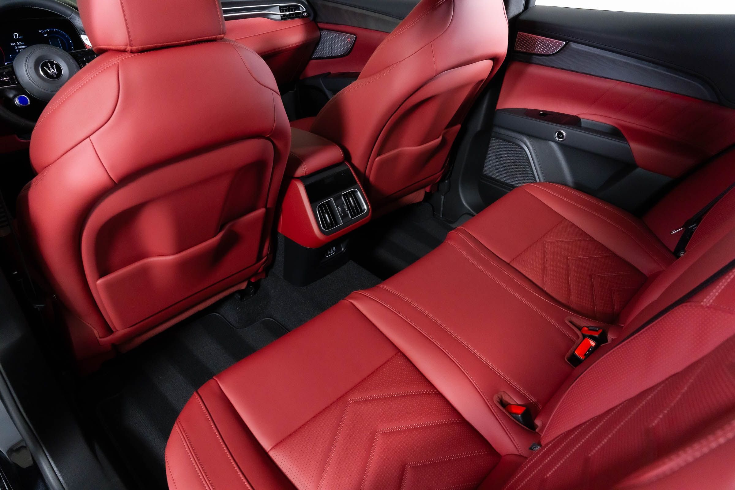 2026 Maserati Grecale Modena V6 - Photo 31