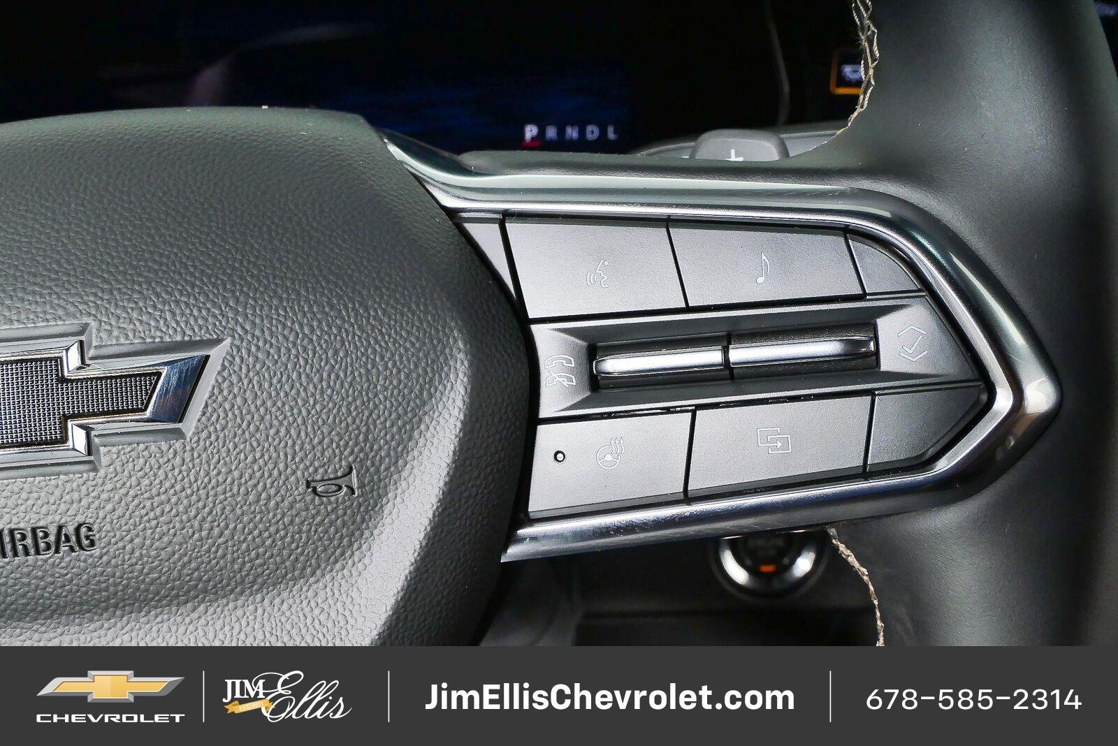 2027 Chevrolet Traverse Z71 - Photo 11