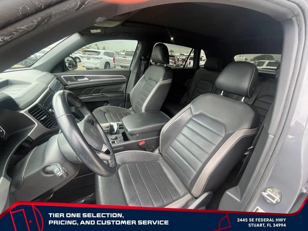 Used 2020 Gray Volkswagen 3.6L V6 SEL Premium image 17