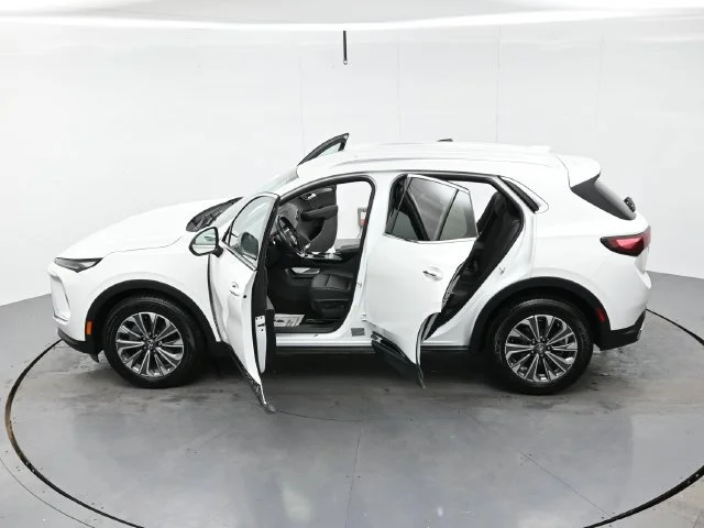 Used 2024 Summit White Buick Preferred image 40