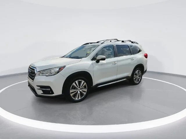 Used 2022 White Subaru Limited image 4
