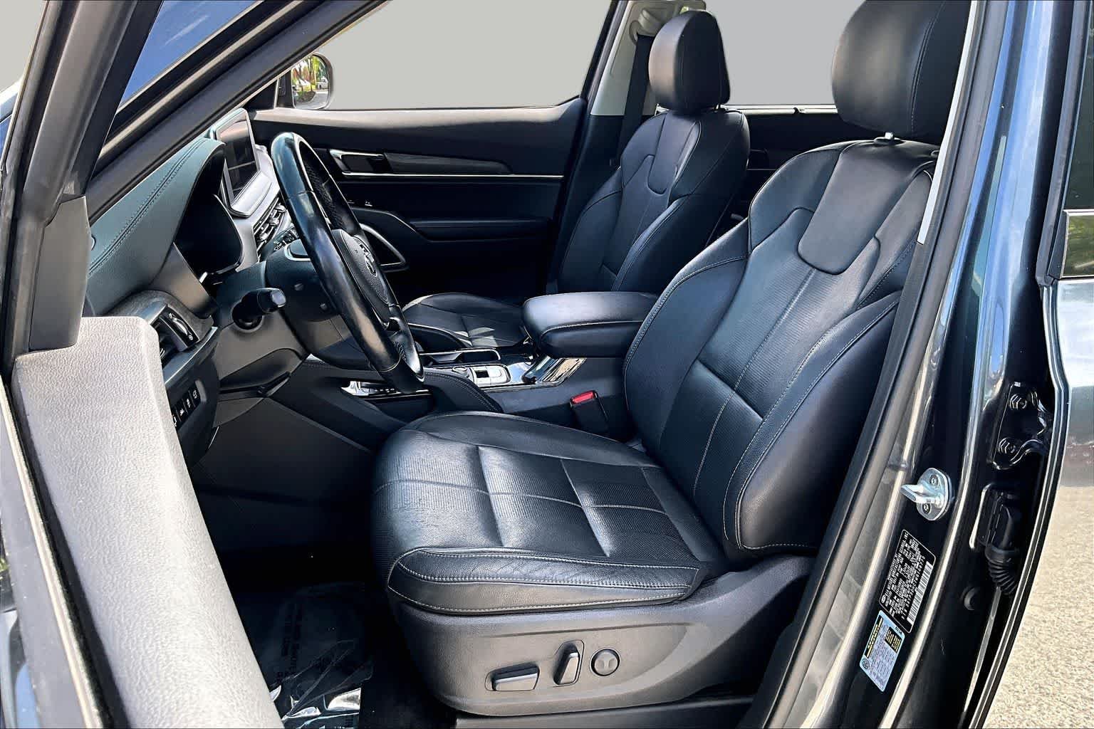 Used 2021 Gravity Grey Kia EX image 15