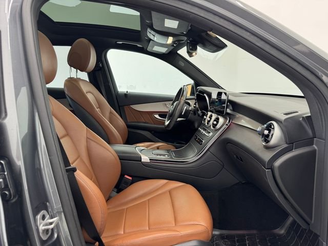 Used 2022 Selenite Gray Metallic Mercedes-Benz GLC 300 image 17