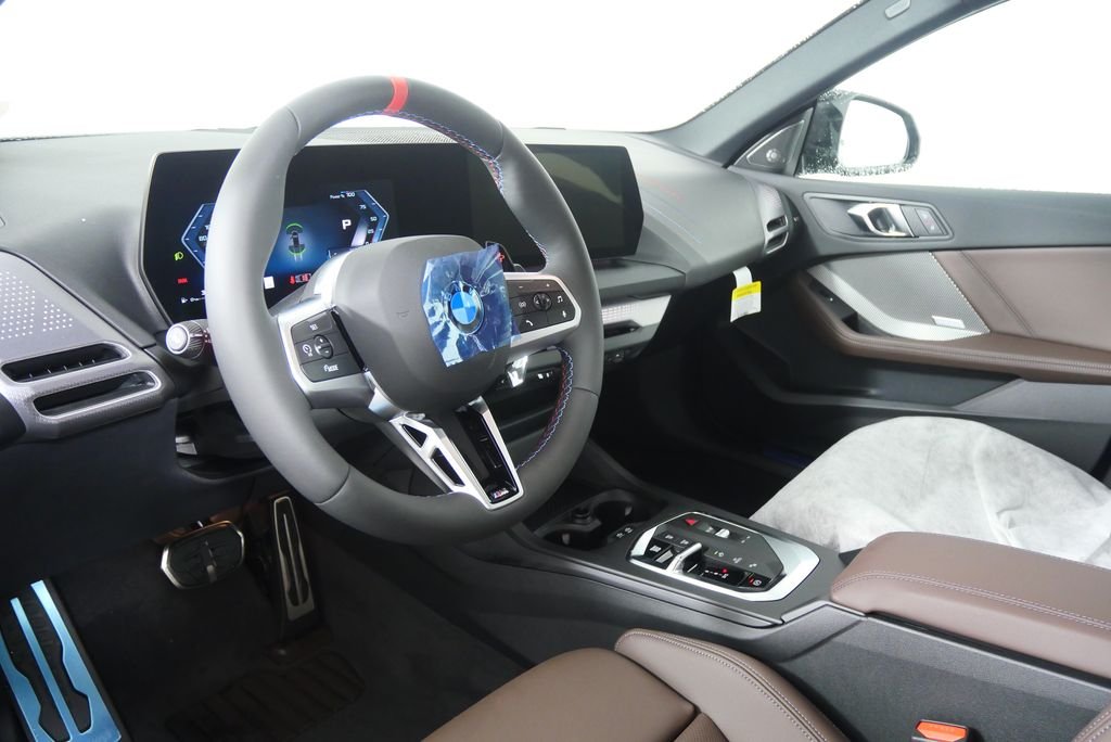 2025 BMW 2 Series M235 - Photo 12