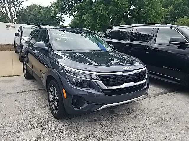 Used 2023 Gray Kia EX image 3