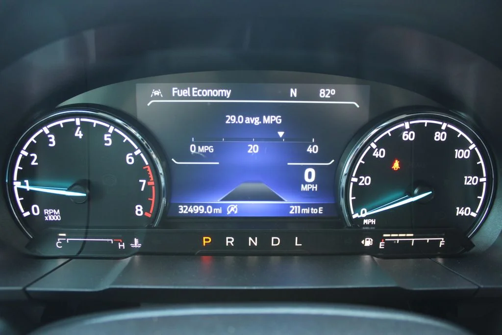 Used 2024  Ford Lariat image 40