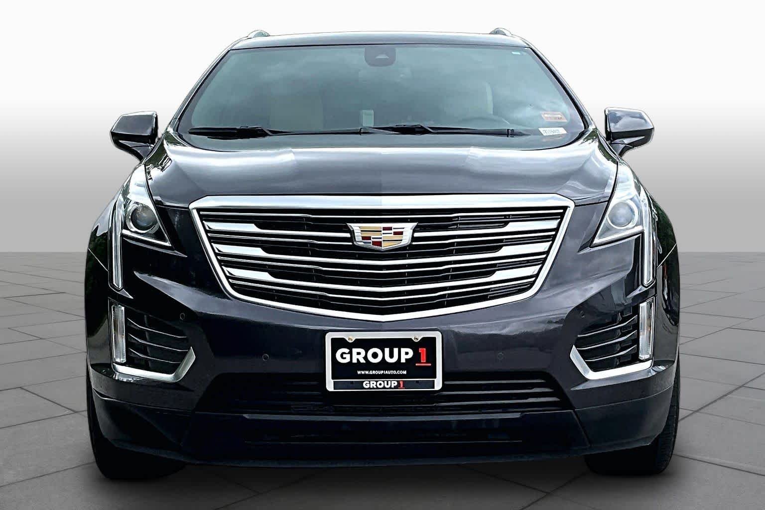 Pre-Owned 2018 Cadillac XT5 Luxury AWD