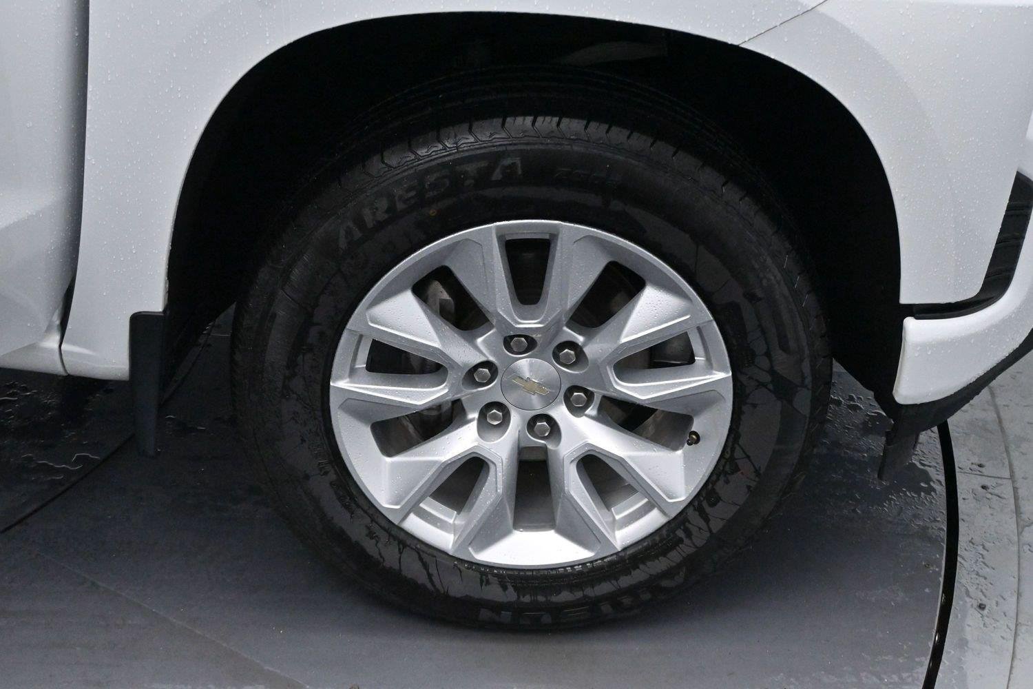 Used 2022 Summit White Chevrolet Custom image 32